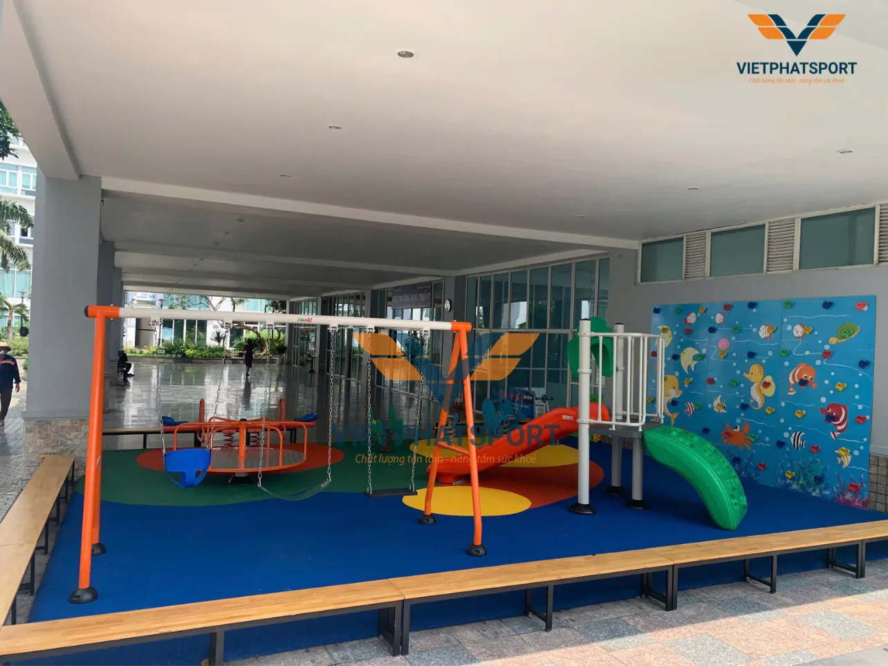 Chung cư Hoàng Anh River View hoàn thiện lắp đặt sân chơi trẻ em
