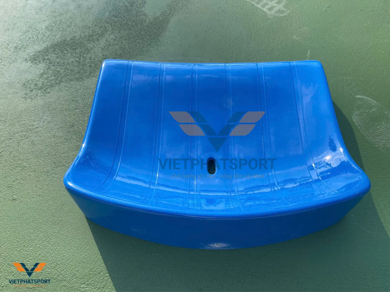 Công An Tỉnh Bình Dương lắp đặt Khán đài xếp cho sân chơi thể thao ngoài trời