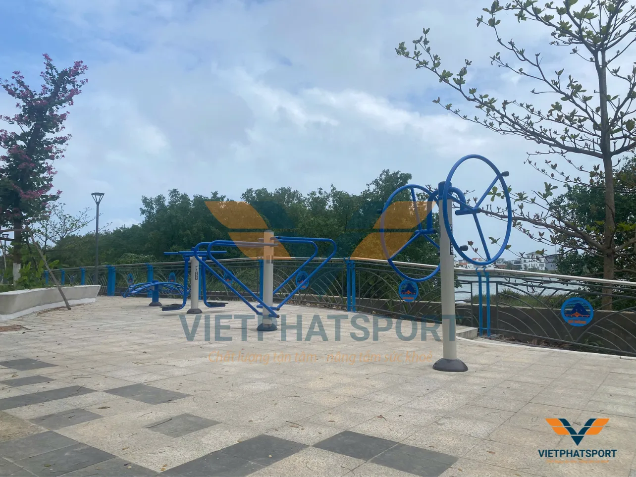 Đại lộ Thăng Long, TP Đà Nẵng - Tươi mới với dự án lắp đặt dụng cụ thể thao ngoài trời