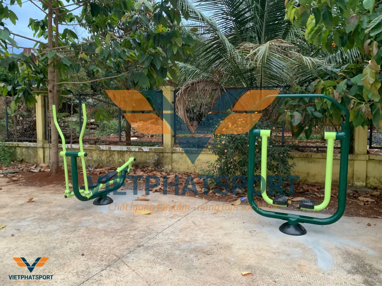 5 Thôn của Xã Phước Tân, huyện Phú riềng, Tỉnh Bình Phước trang bị cho bà con máy tập thể thao ngoài trời