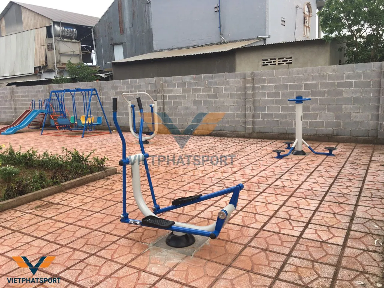 UBND xã Xuân Định quyết tâm giữ vững tiêu chí Nông thôn mới nâng cao bằng các thiết bị thể thao ngoài trời