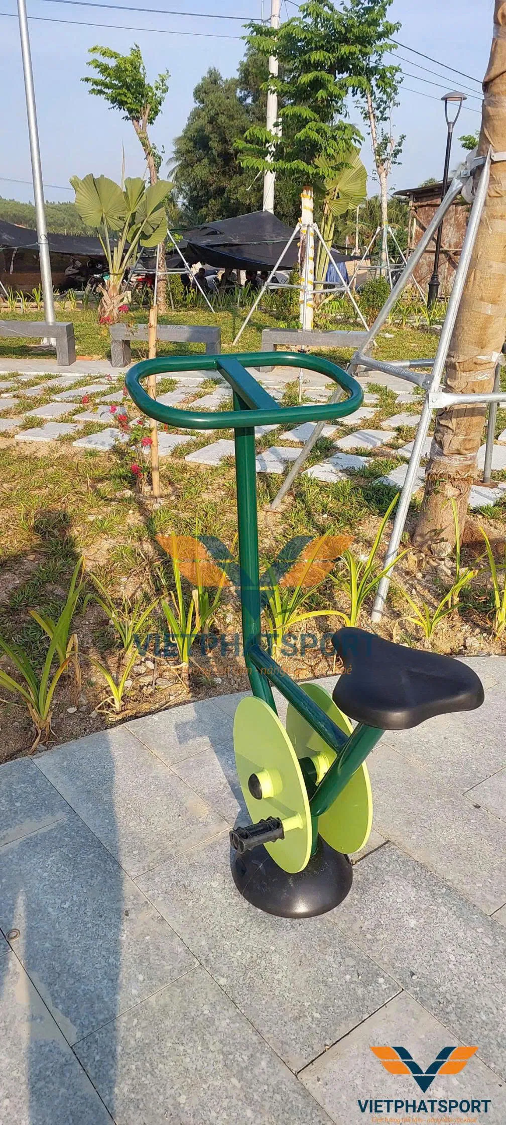 UBND xã Xuân Thọ 2, Phú Yên đầu tư lắp đặt 2 khu máy tập công viên tại Công viên của xã