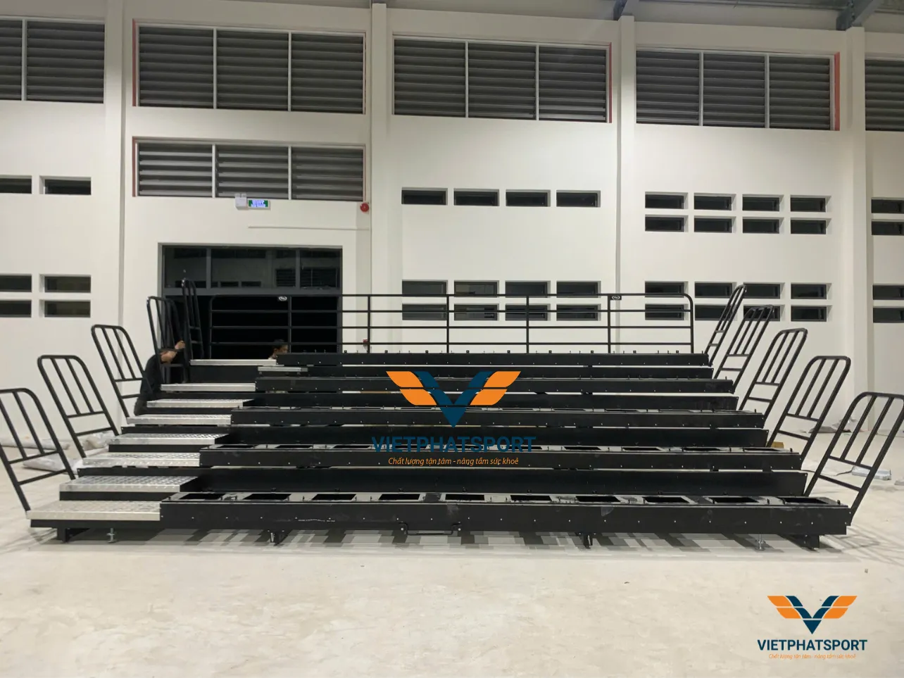 Việt Phát sport hoàn thành lắp đặt Khán đài xếp cho Trường Chính Trị Châu Văn Đặng, Bạc Liêu