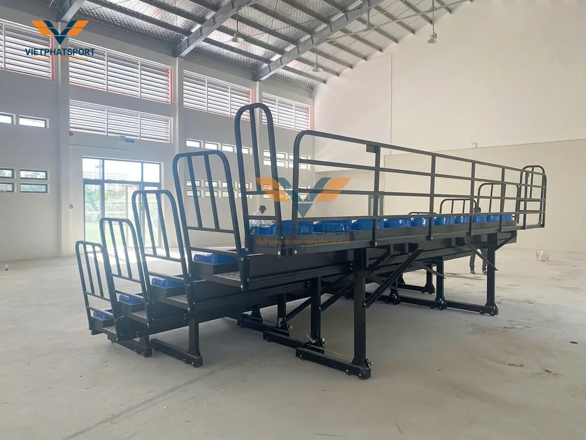 Việt Phát sport hoàn thành lắp đặt Khán đài xếp cho Trường Chính Trị Châu Văn Đặng, Bạc Liêu