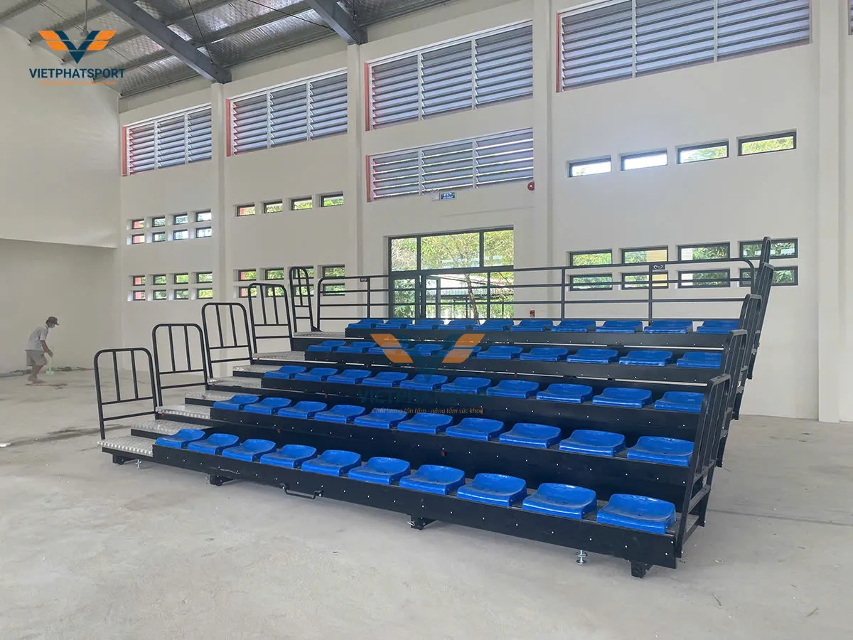 Việt Phát sport hoàn thành lắp đặt Khán đài xếp cho Trường Chính Trị Châu Văn Đặng, Bạc Liêu