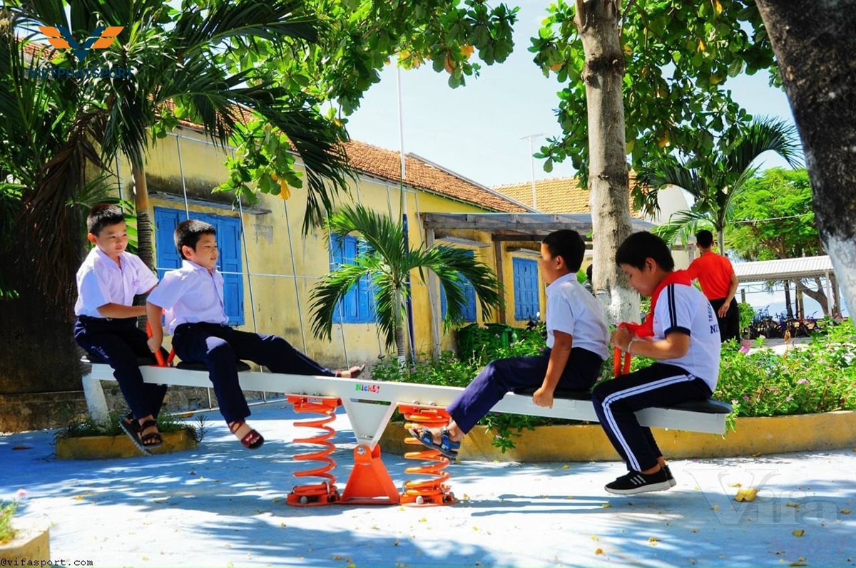 Tầm Quan Trọng Của Dụng Cụ Thể Thao Cho Trẻ Em tại việt phát