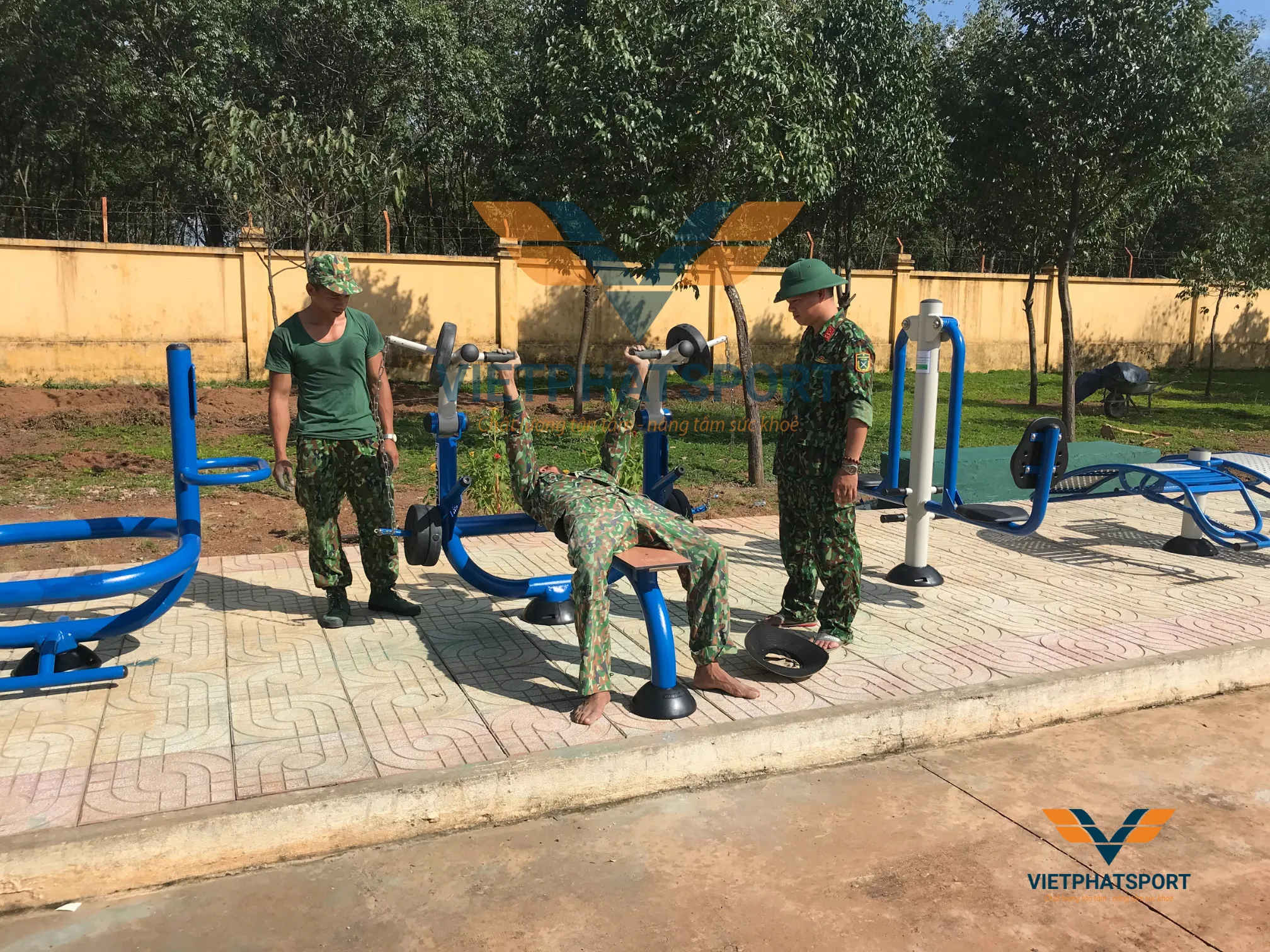 THIẾT BỊ ĐẨY TẠ GHẾ NGANG 711114