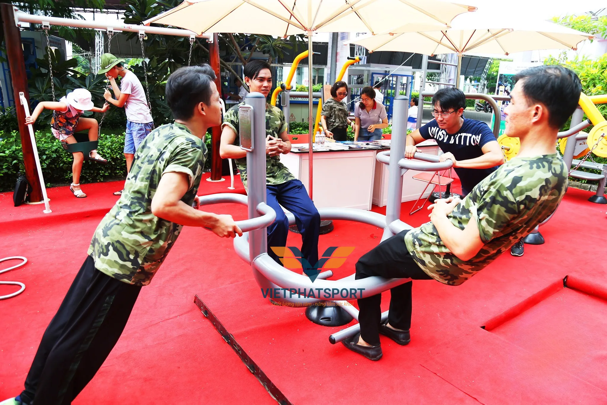 THIẾT BỊ TẬP ĐÙI, MÔNG 711515