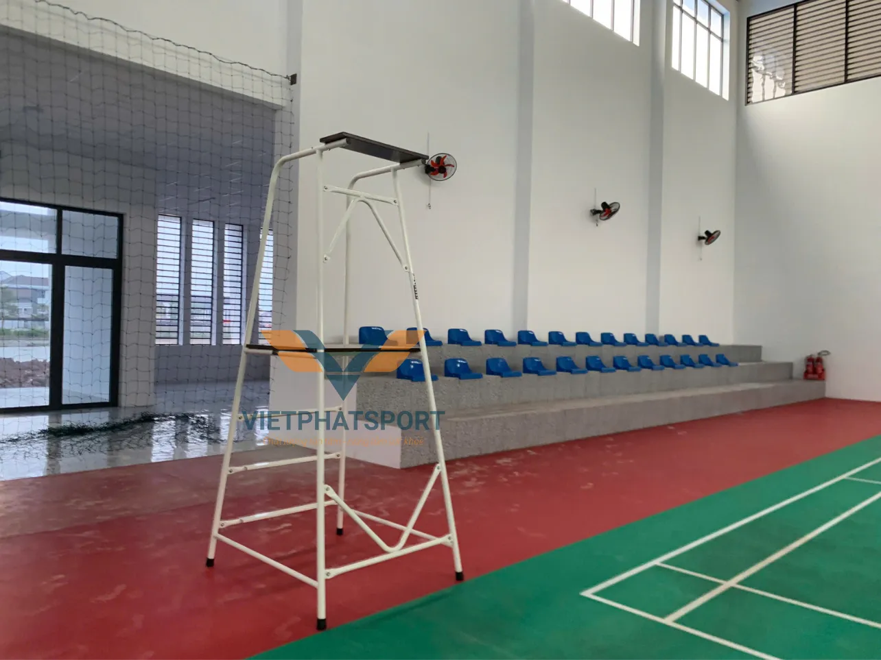 GHẾ TRỌNG TÀI BÓNG CHUYỀN 4 CHÂN 402600