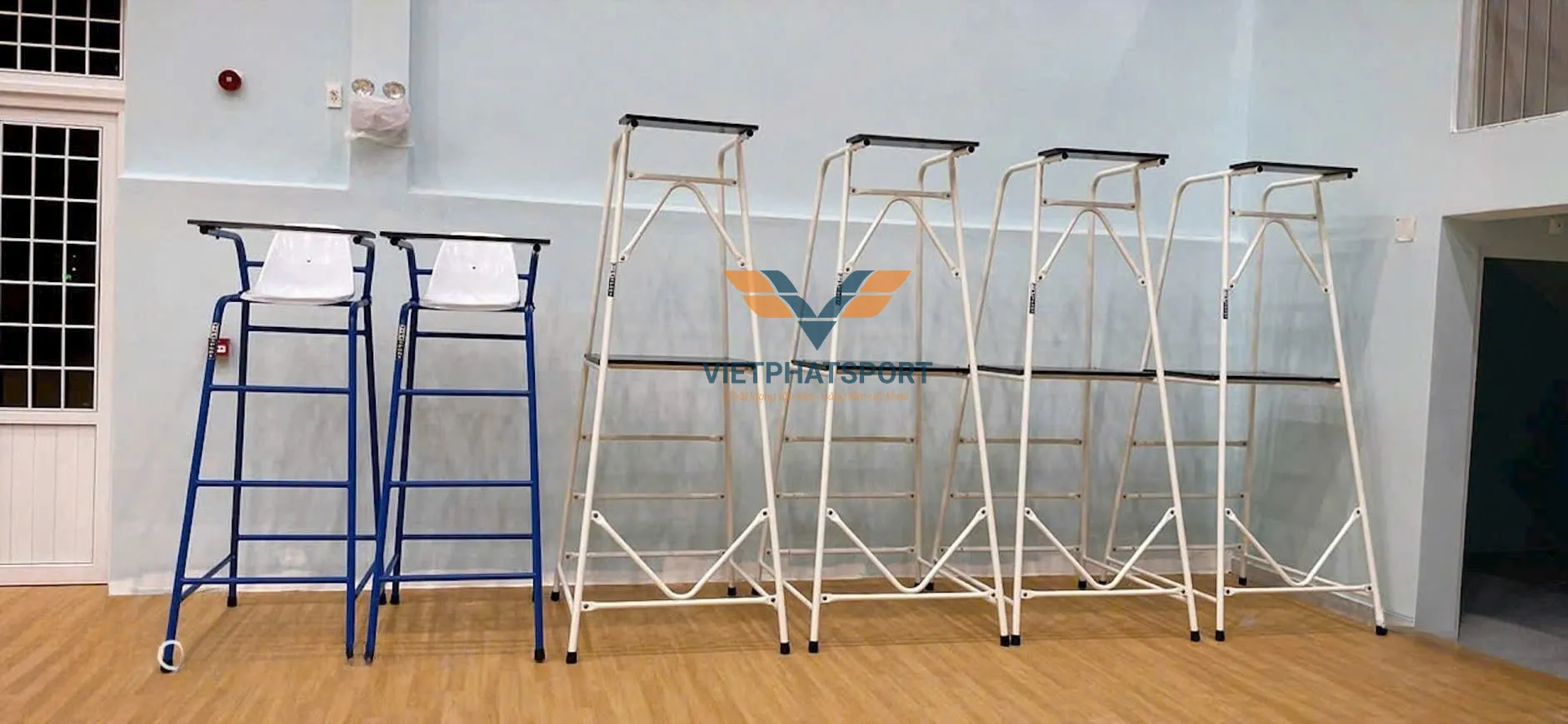 GHẾ TRỌNG TÀI BÓNG CHUYỀN 4 CHÂN 402600