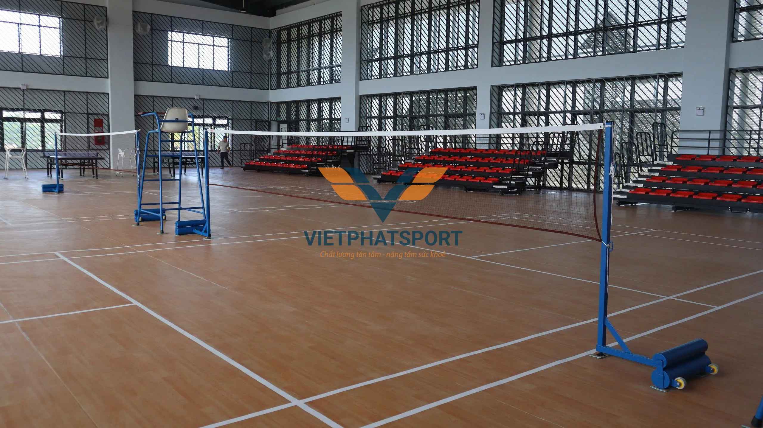 TRỤ CẦU LÔNG THI ĐẤU 502527