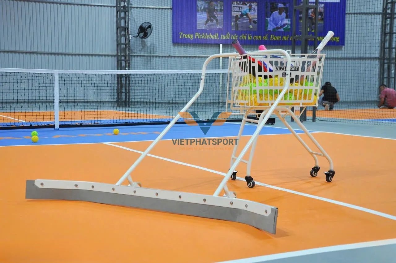 XE GẠT NƯỚC SÂN TENNIS 301360