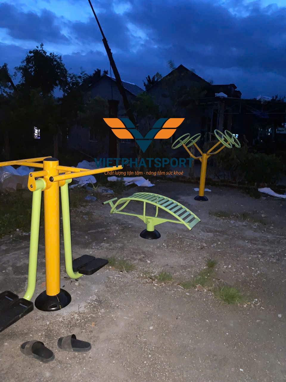 DỤNG CỤ ĐI BỘ TRÊN KHÔNG ĐÔI GIÁ RẺ