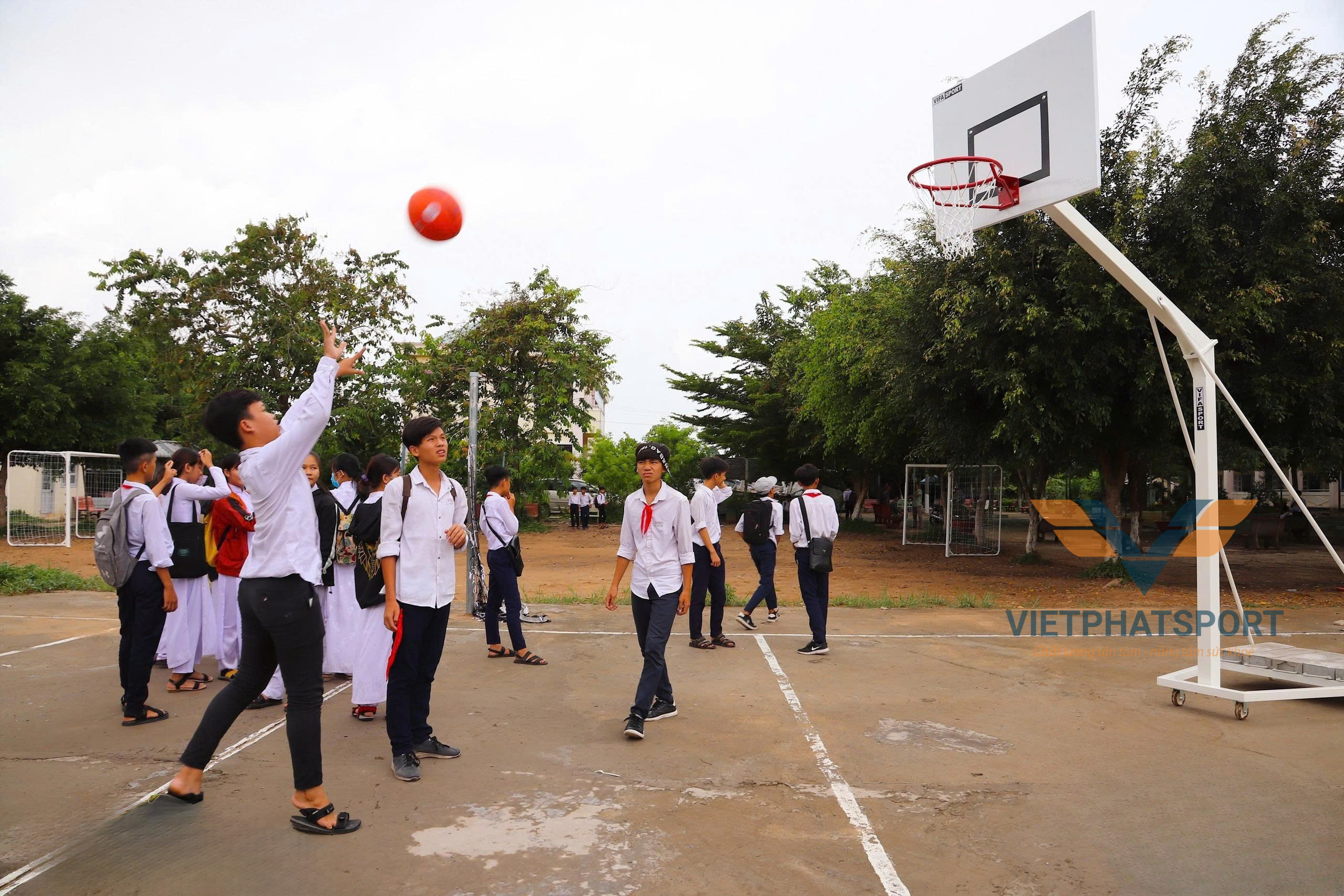 TRỤ BÓNG RỔ TRƯỜNG HỌC 801829