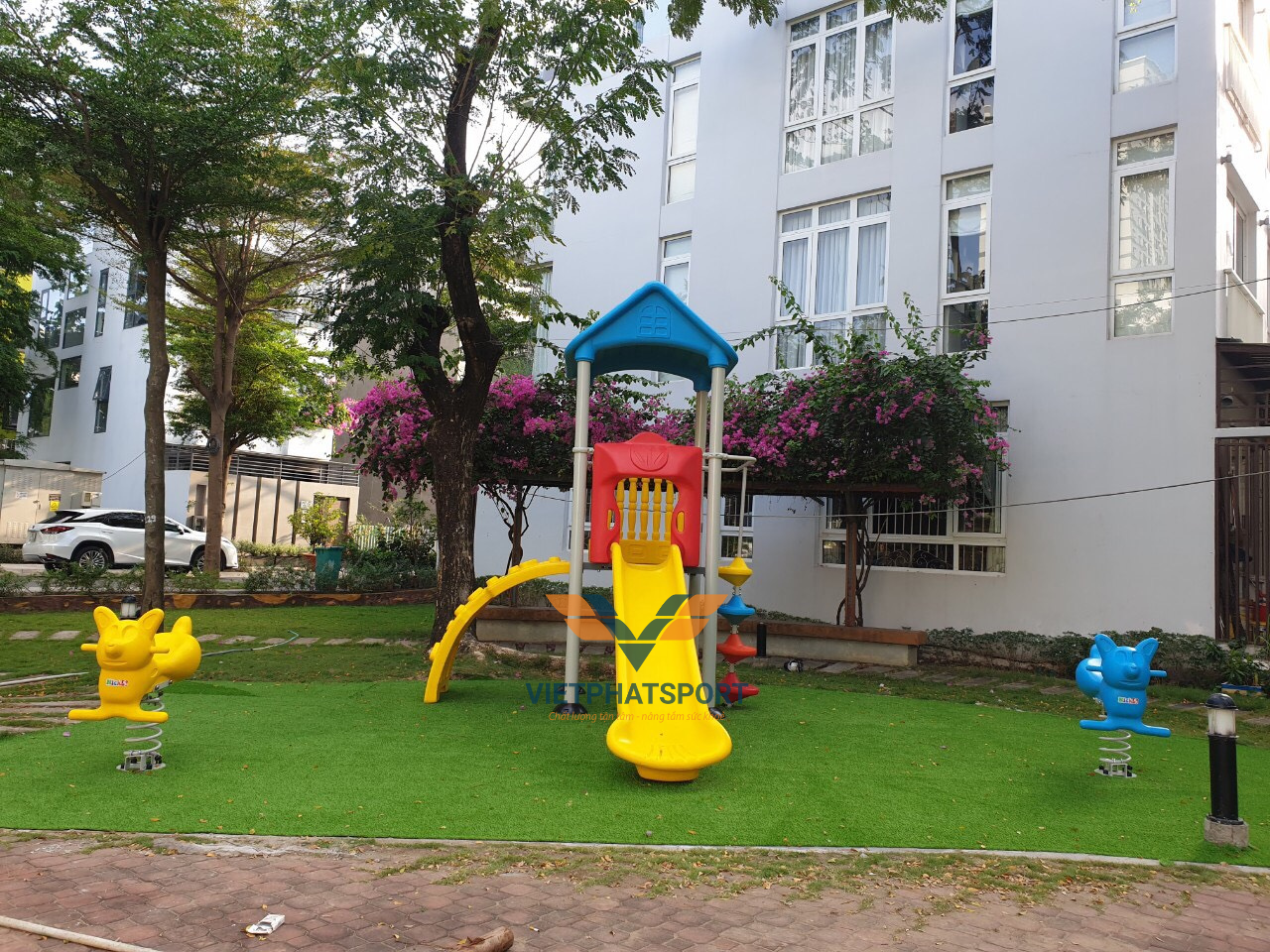 NHÀ CHÒI CẦU TUỘT NHỰA LLDPE NIK113041N