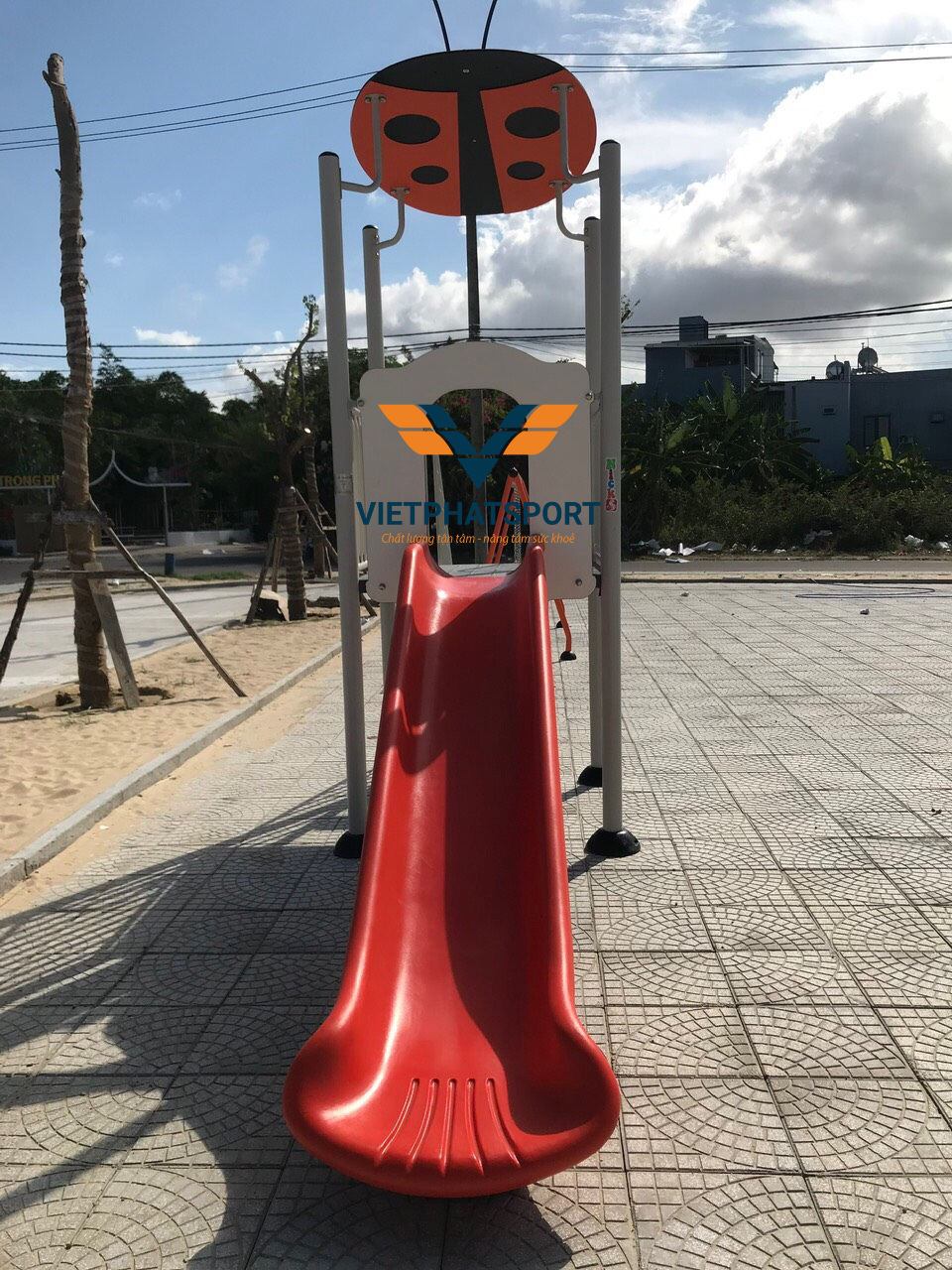 NHÀ CHÒI THANG LEO, CẦU TRƯỢT NIK731146-1