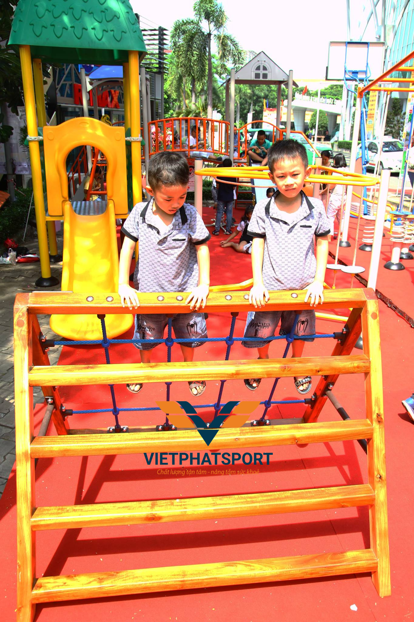 THANG LƯỚI KHUNG GỖ NIK731009-5