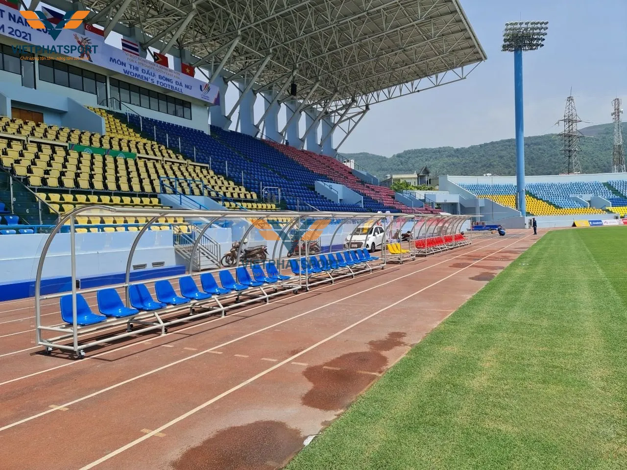 BĂNG GHẾ 8 CHỖ NGỒI