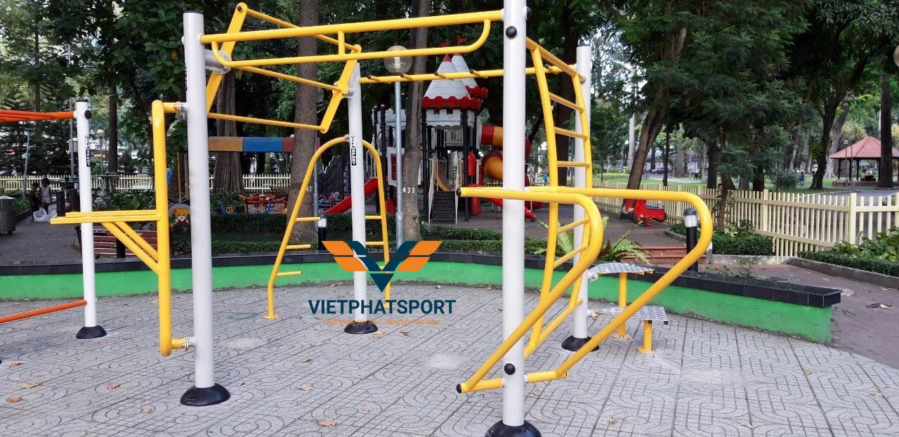 KHUNG VẬN ĐỘNG 4 MẶT NIK-731147-1