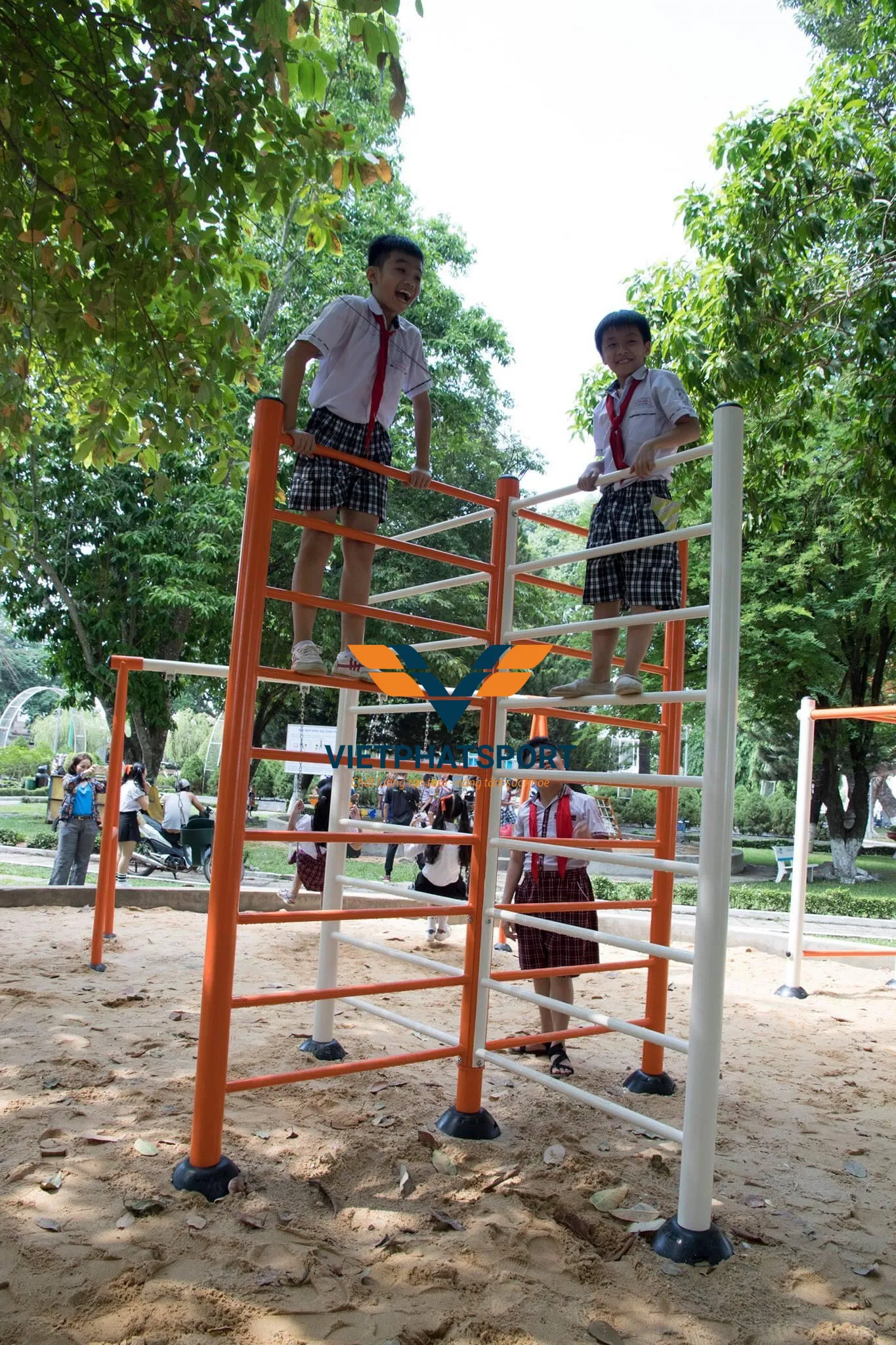 THANG LEO CHỮ X NIK731145