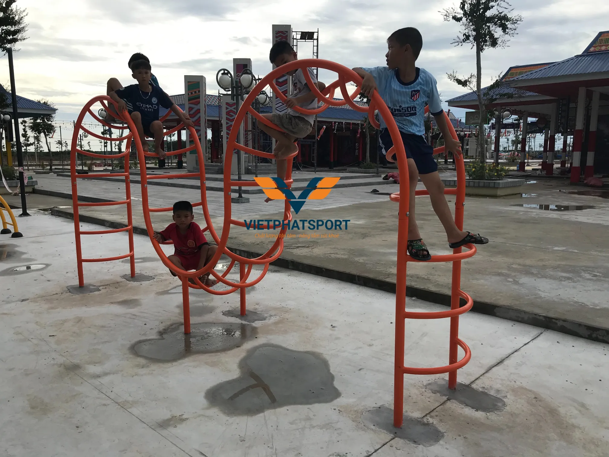 THANG LEO UỐN LƯỢN NIK731328