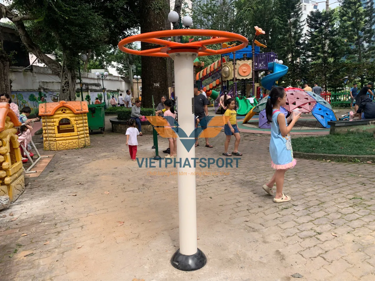 TRỤ ĐU XOAY NIK731427