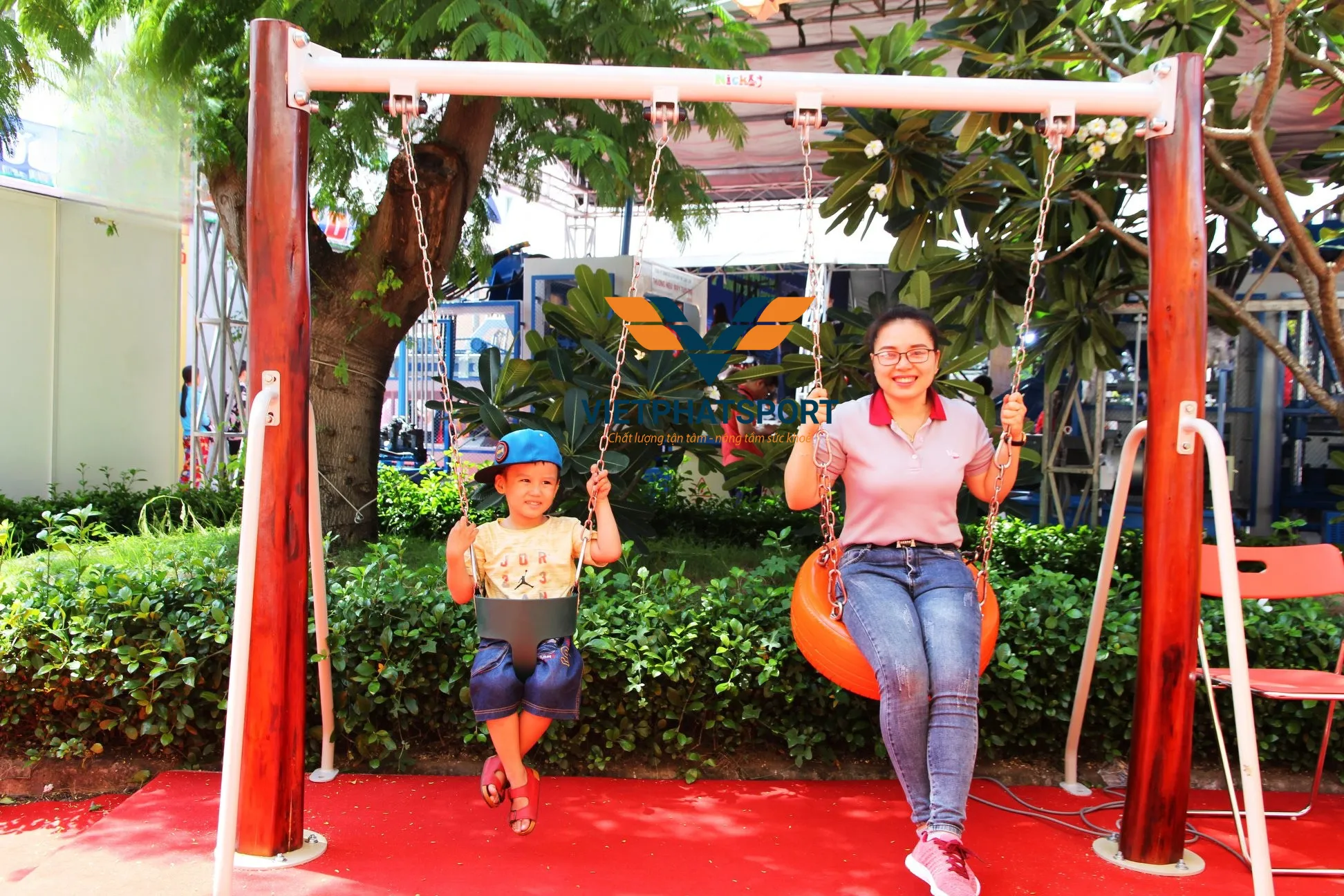 XÍCH ĐU TRỤ GỖ NIK734447-4