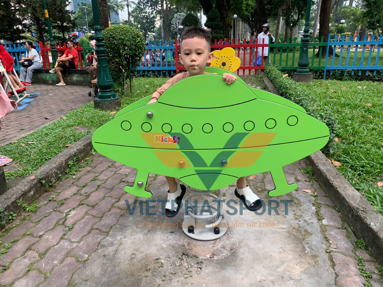 THÚ NHÚN 2 TẤM ĐĨA BAY NIK731513-UFO