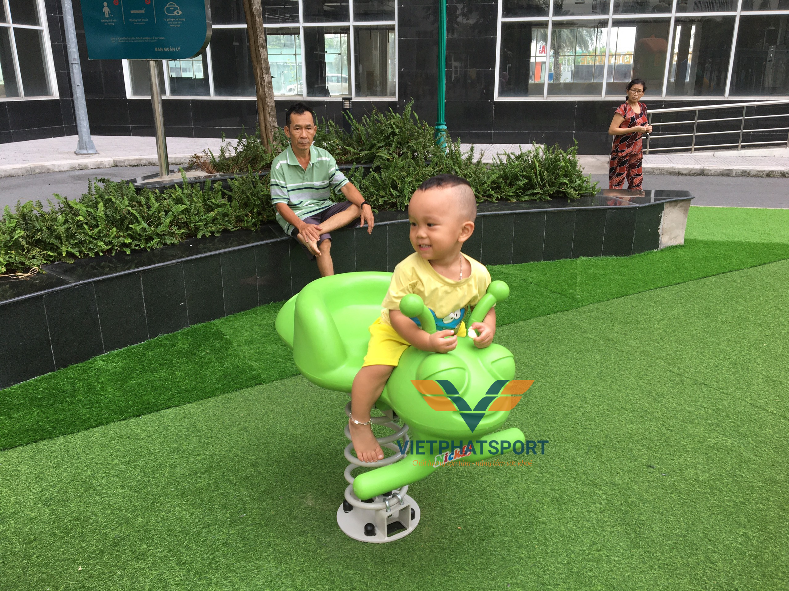 THÚ NHÚN LLDPE CON ONG NIK6101BF