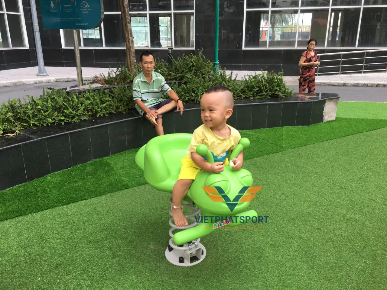 THÚ NHÚN LLDPE CON ONG NIK6101BF