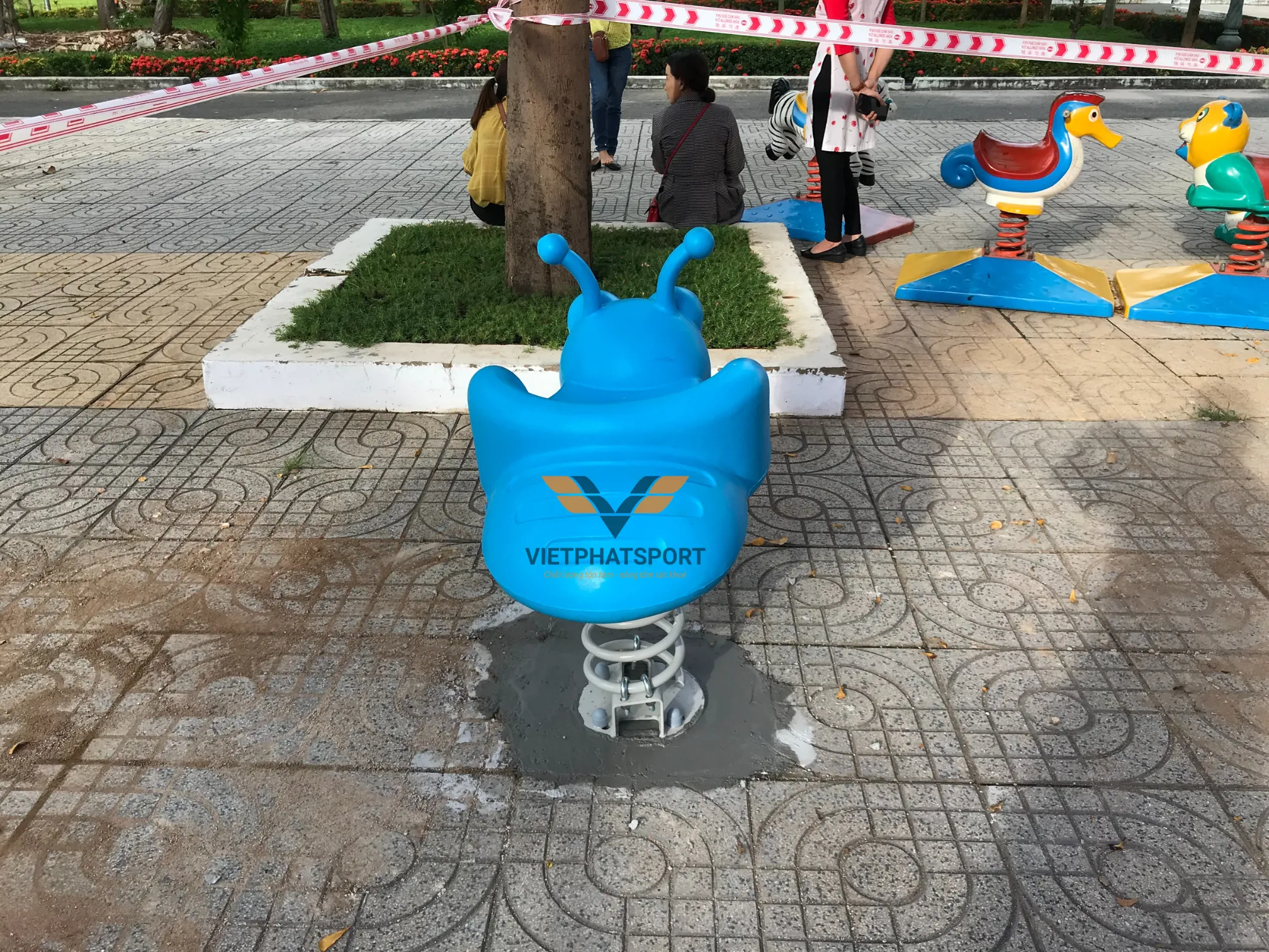 THÚ NHÚN LLDPE CON ONG NIK6101BF