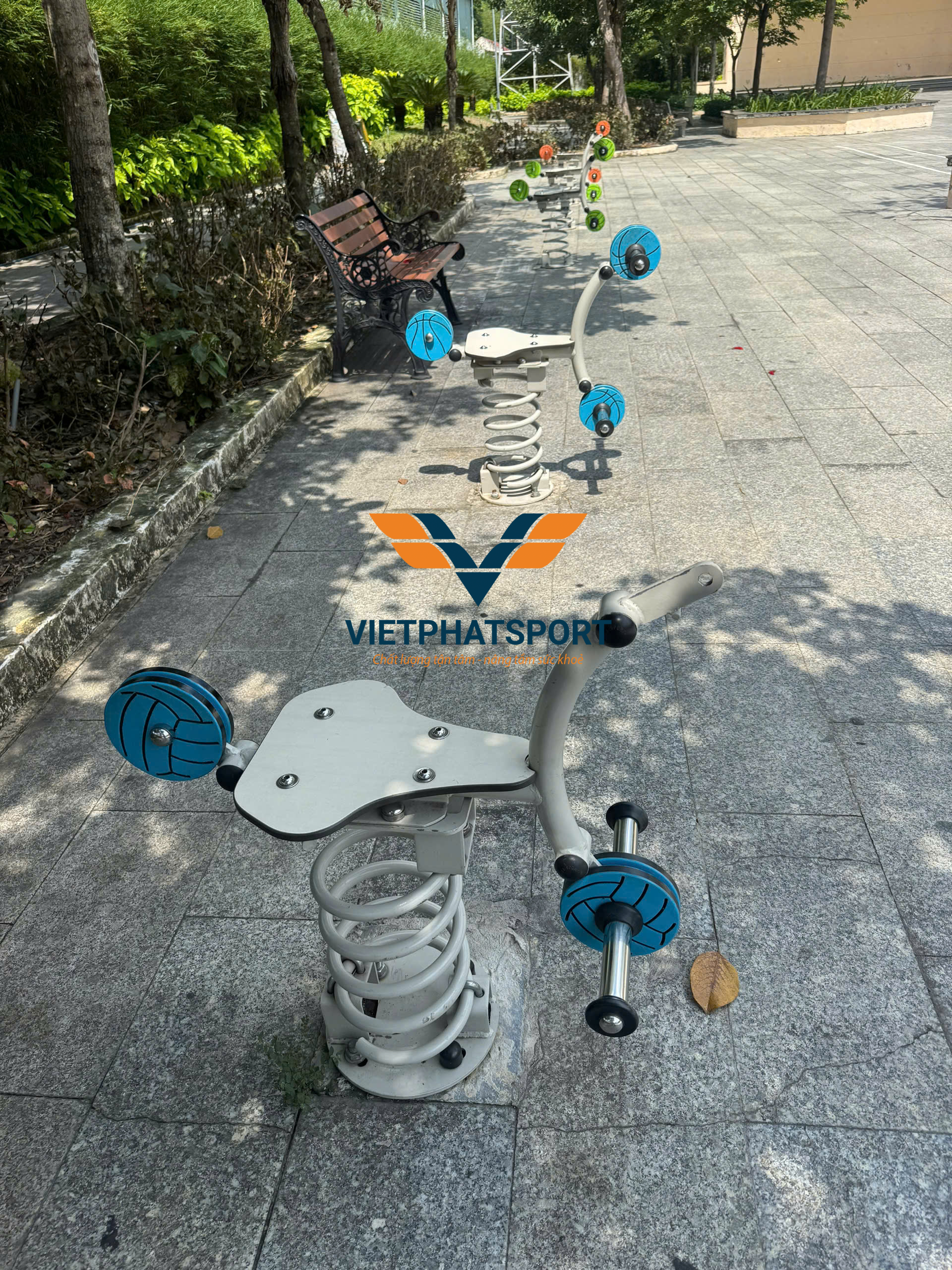 THÚ NHÚN THÉP ỐNG NIK731510V