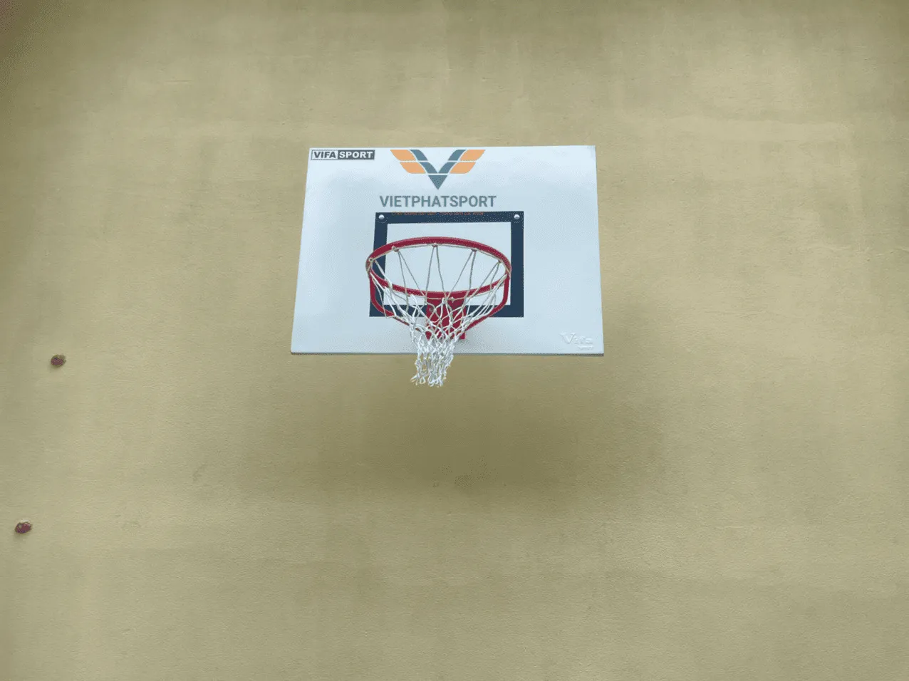 Bí quyết để chọn mua bảng bóng rổ gắn tường đạt chuẩn an toàn
