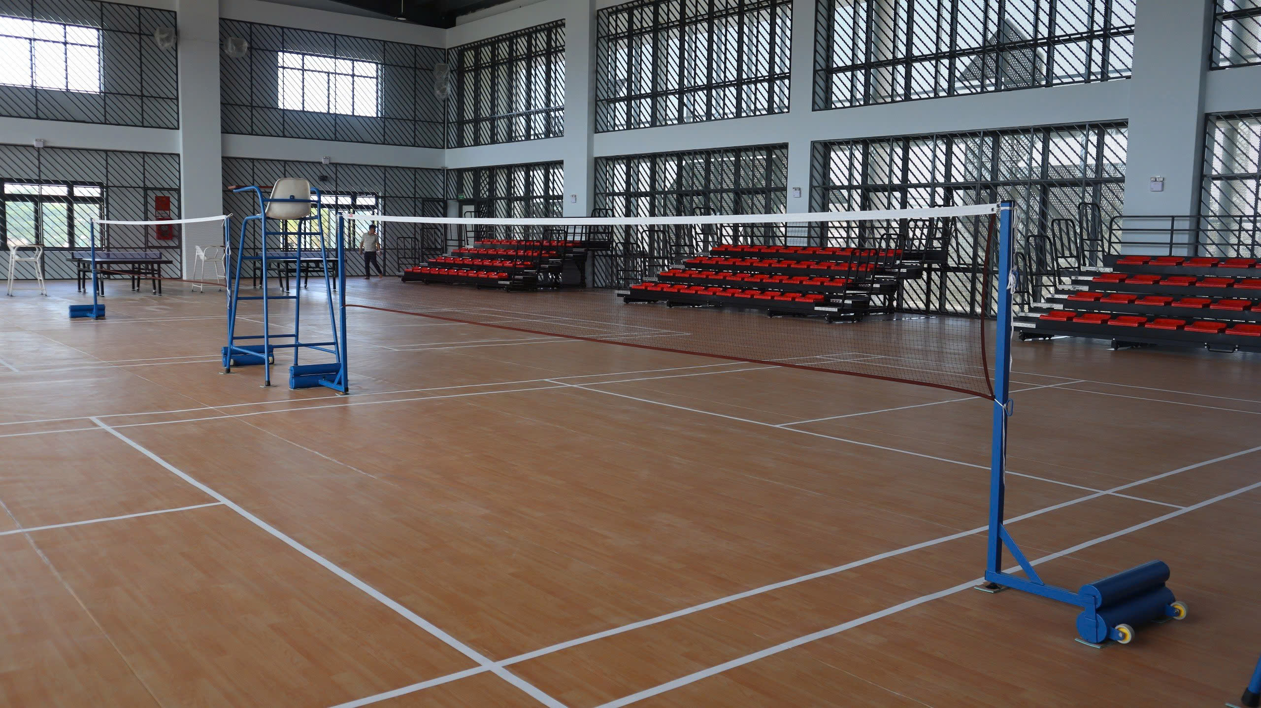 Bí quyết để chọn mua bộ cột lưới cầu lông đạt chuẩn an toàn