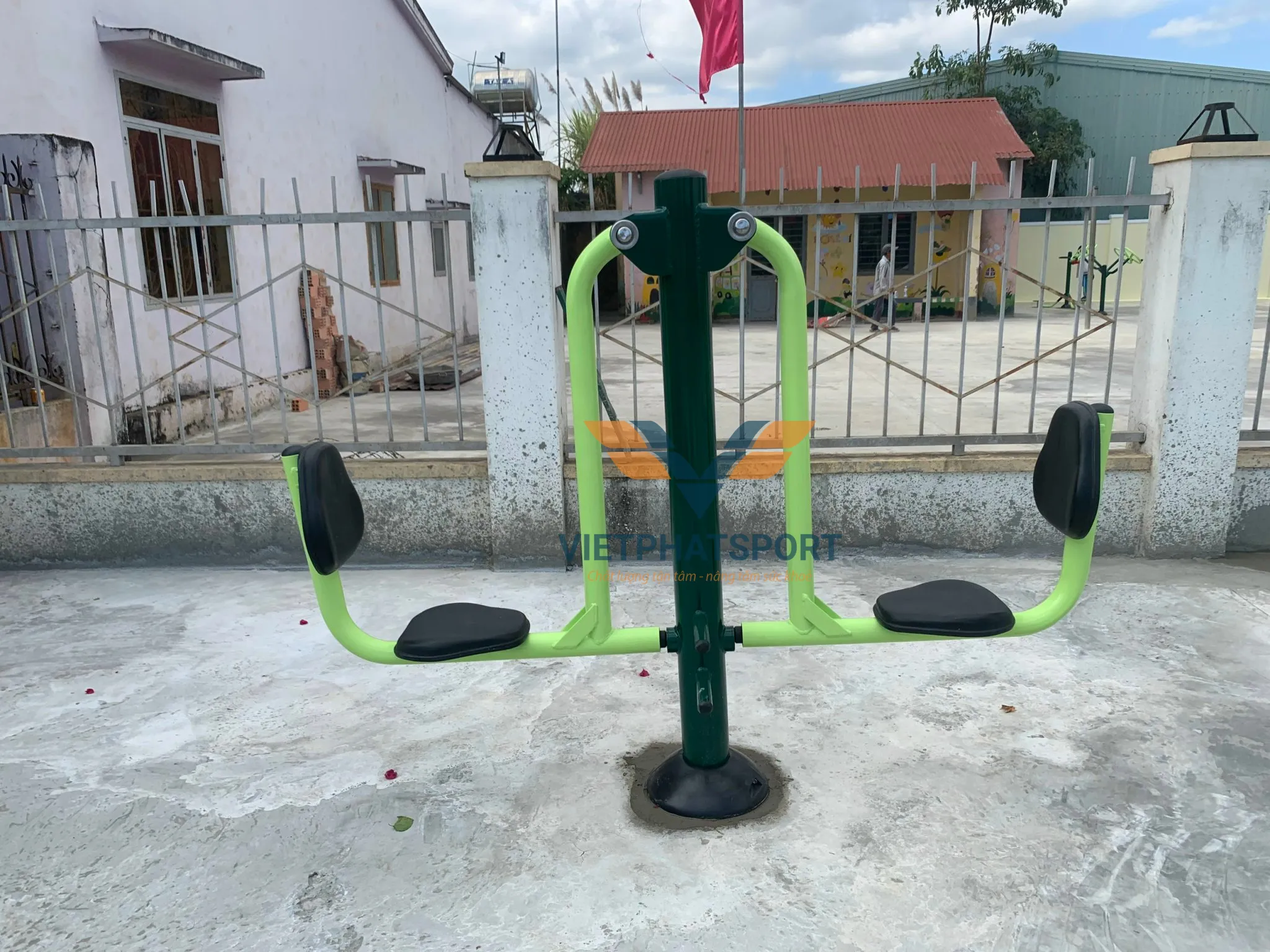 Dụng Cụ Đạp Chân Dùng Cho Công Viên