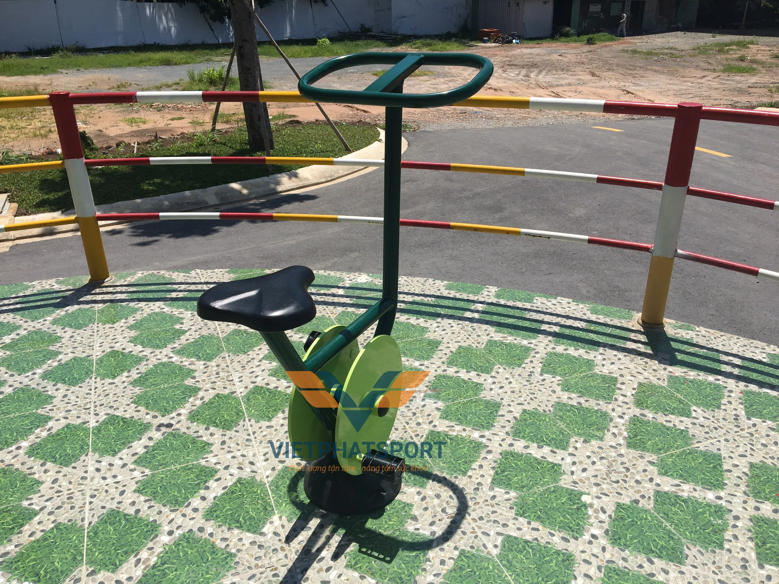 Dụng Cụ Đạp Xe Cho Khu Dân Sinh