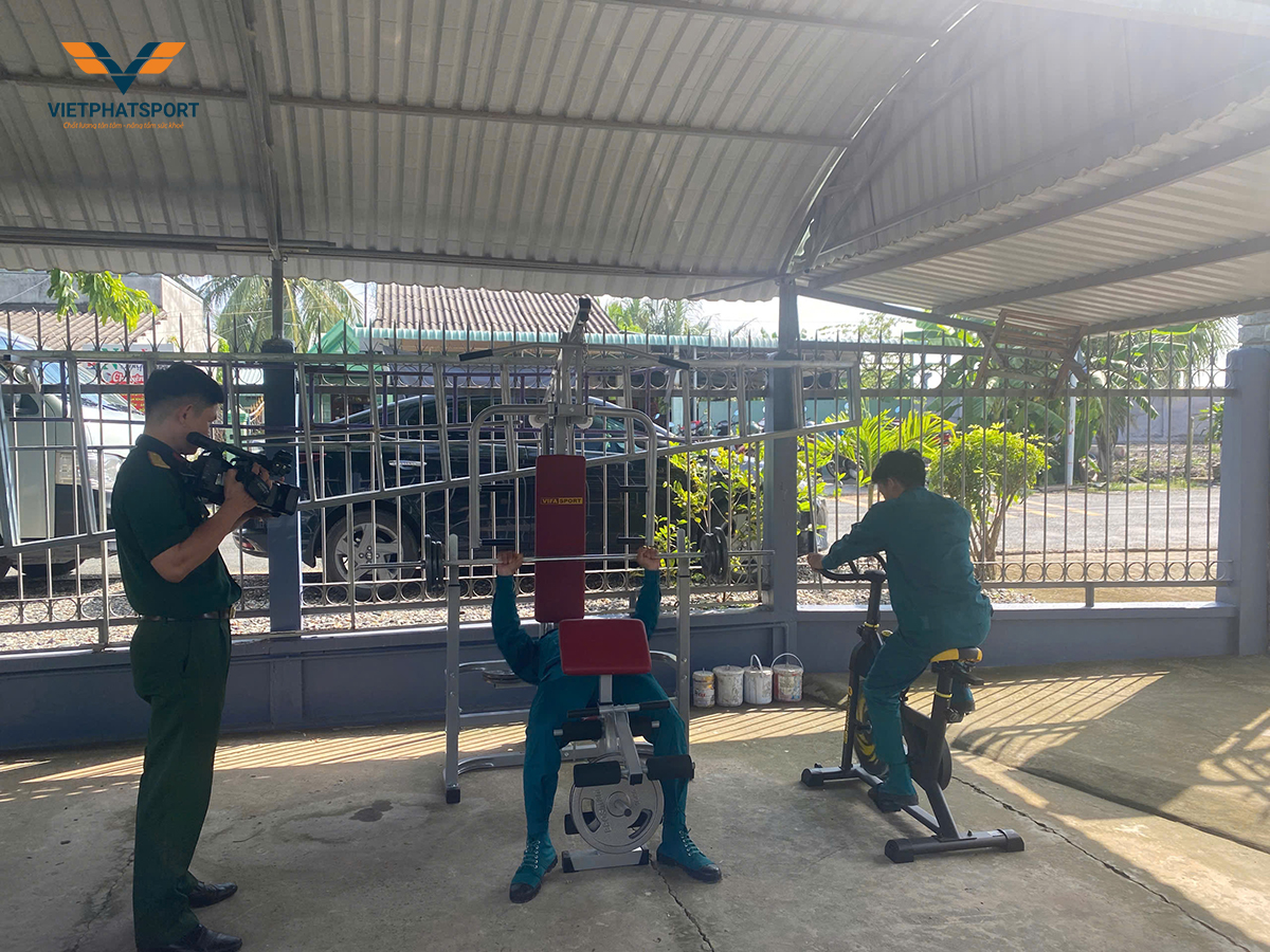 Dụng Cụ Đạp Xe Ngoài Trời Dễ Sử Dụng