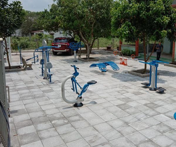 Dụng Cụ Đạp Xe Ngoài Trời Dễ Sử Dụng