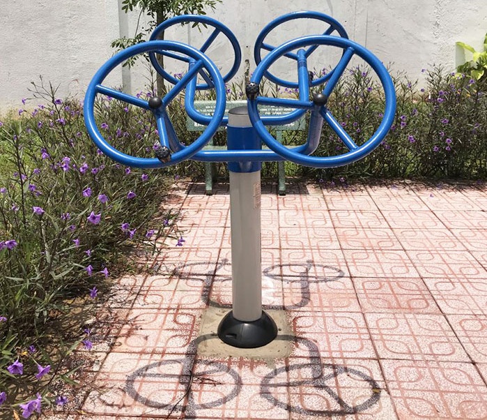 Dụng Cụ Tay Vai Đôi Cho Công Viên