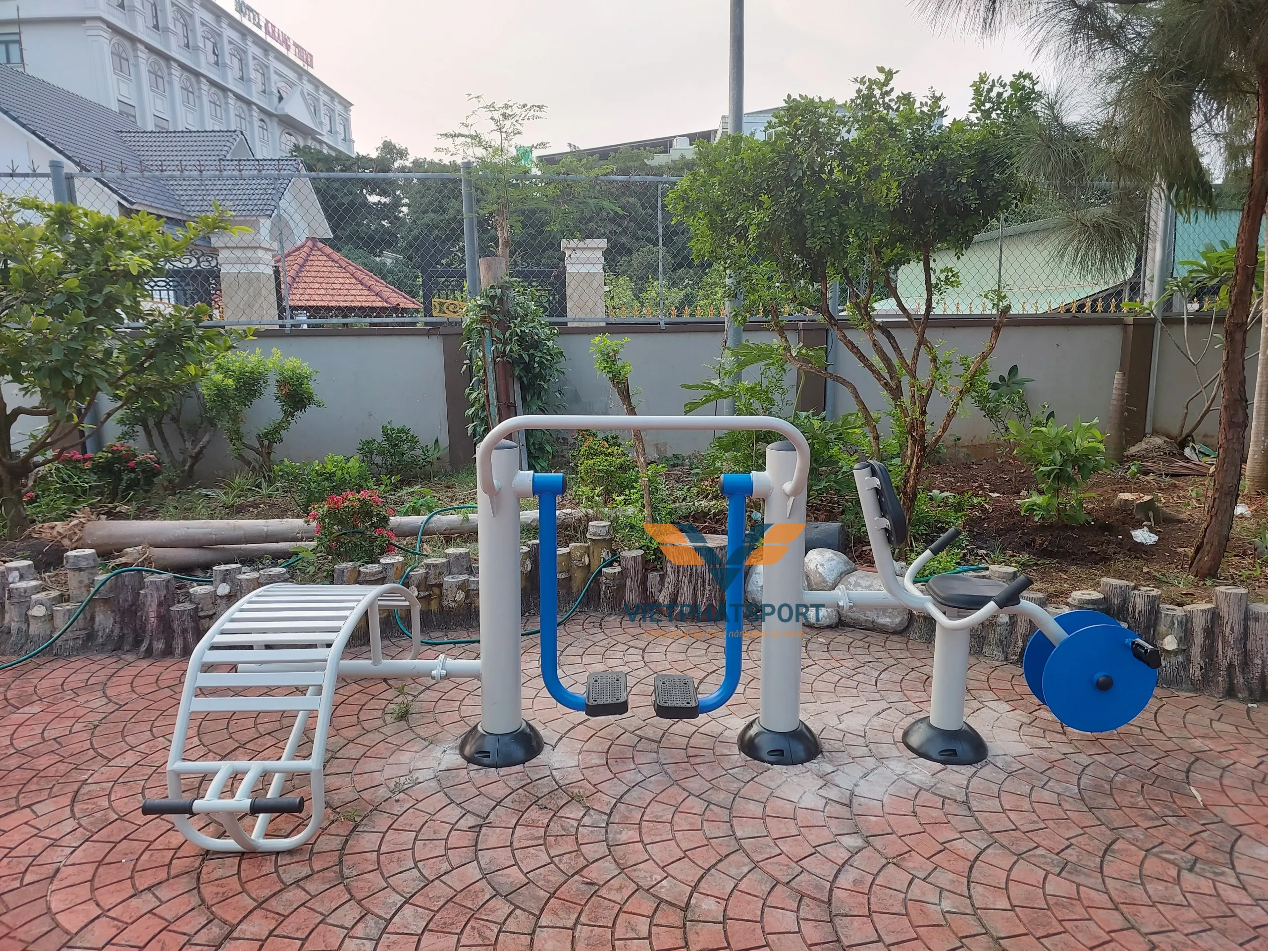 Dụng cụ thể thao ngoài trời Hậu Giang