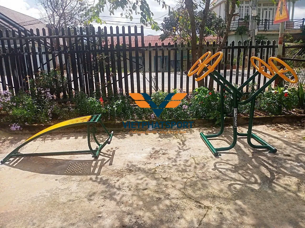Dụng cụ thể thao ngoài trời Vĩnh Long