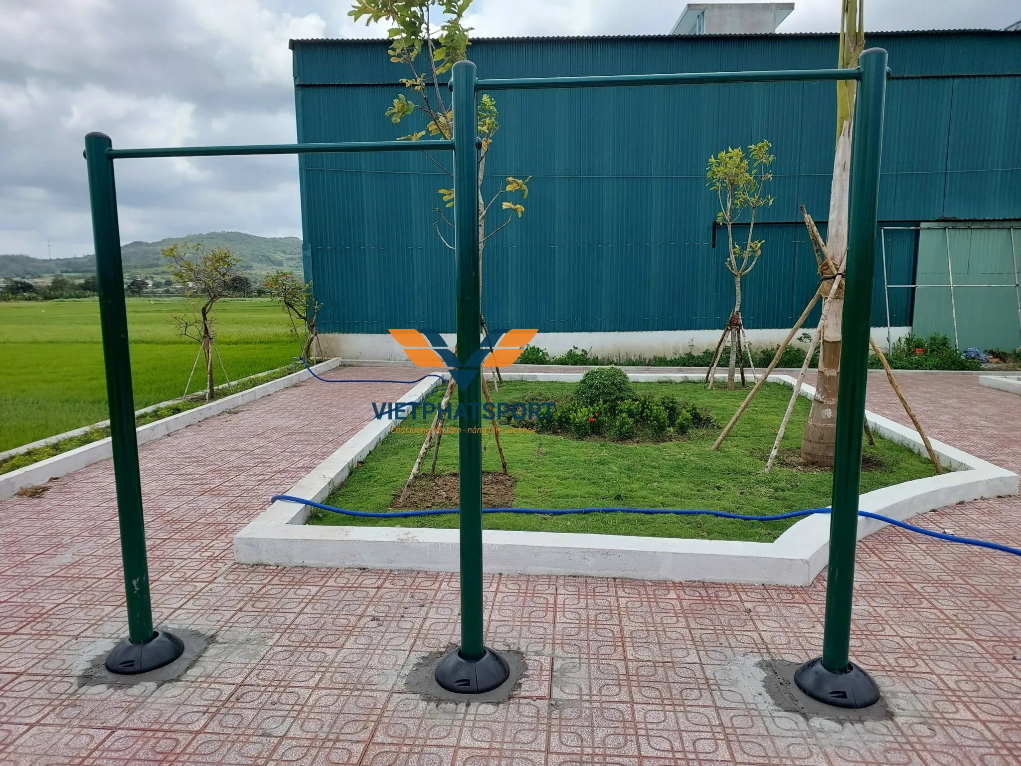 Dụng Cụ Xà Đơn 2 Bậc Ngoài Trời Dễ Sử Dụng