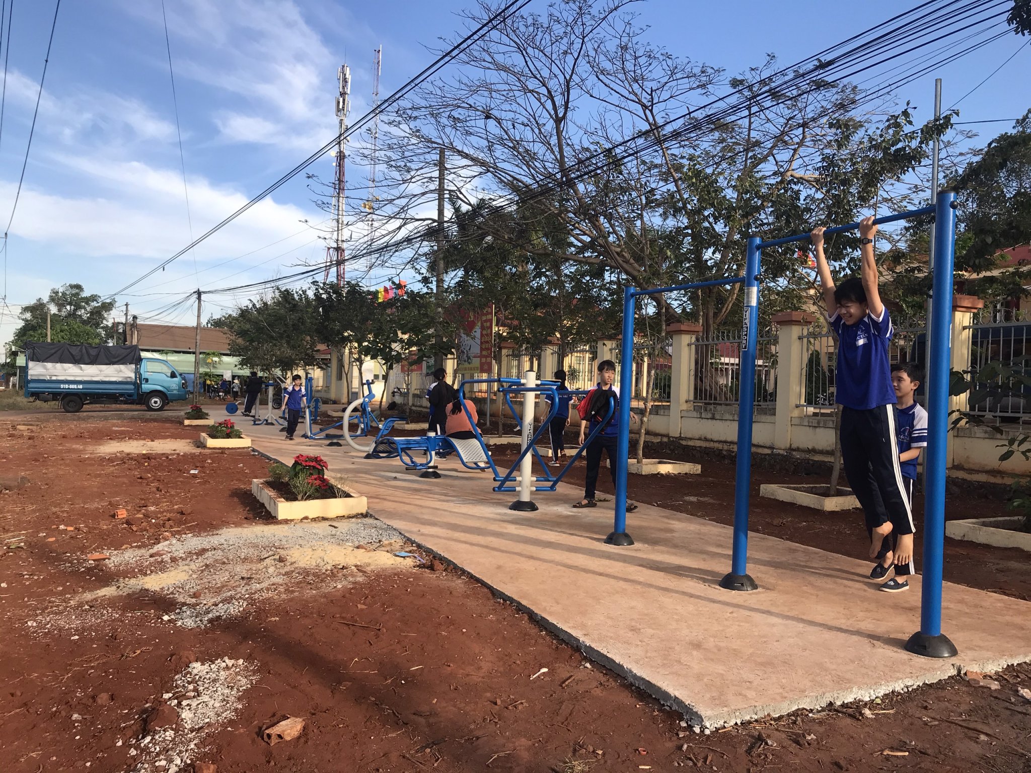 Dụng Cụ Xà Đơn 2 Bậc Phù Hợp Người Mới