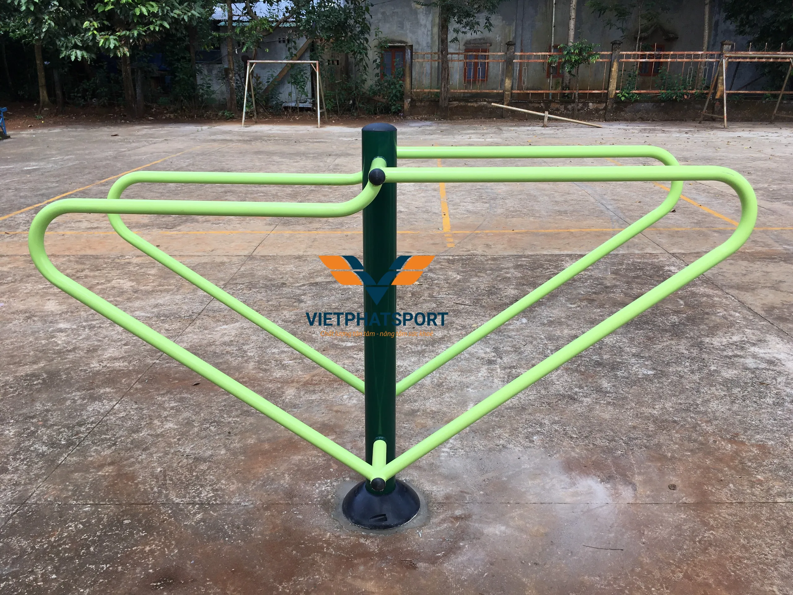 Dụng Cụ Xà Kép Ngoài Trời Cho Hoạt Động Thể Dục