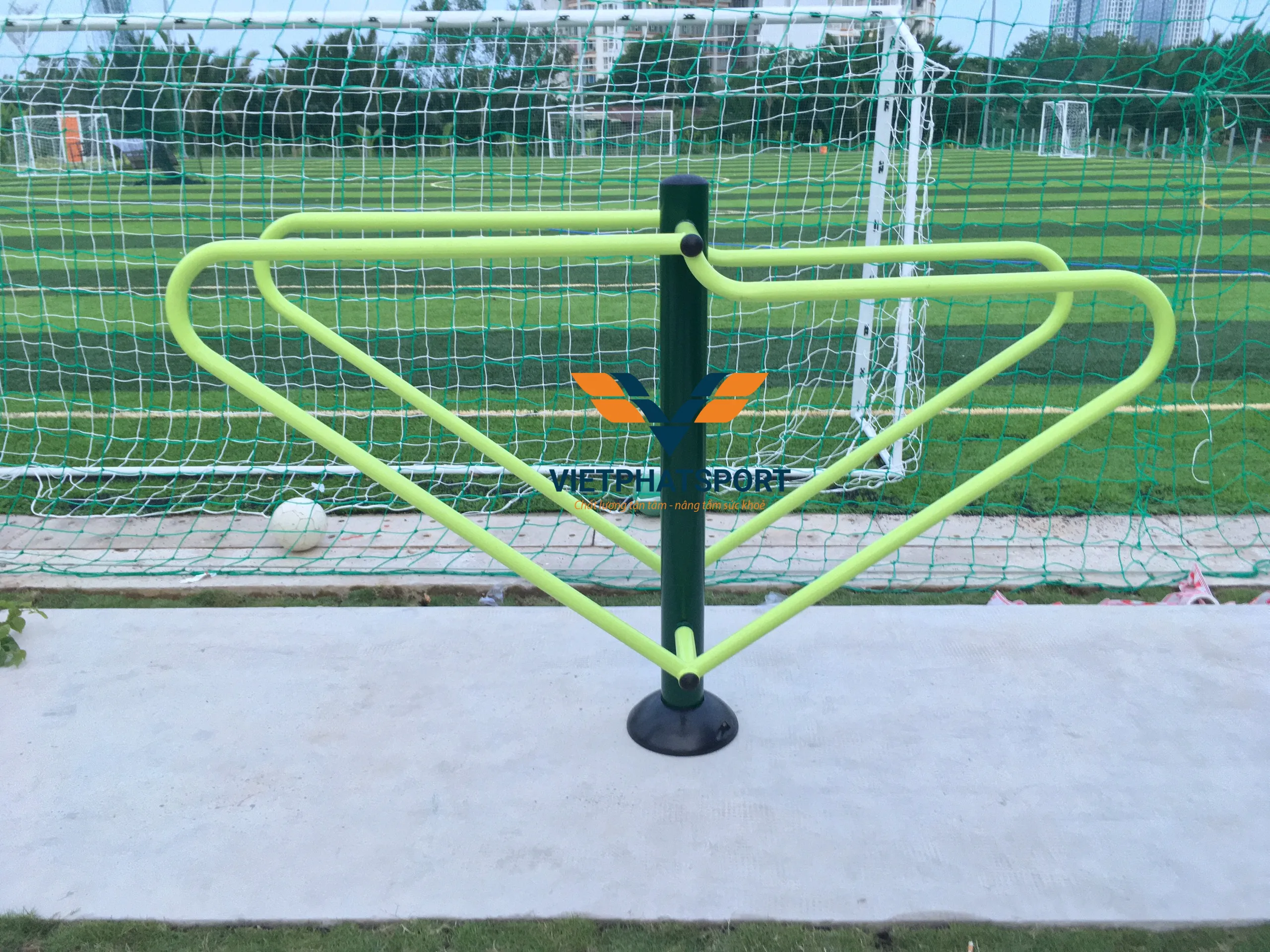 Dụng Cụ Xà Kép Ngoài Trời Cho Hoạt Động Thể Dục