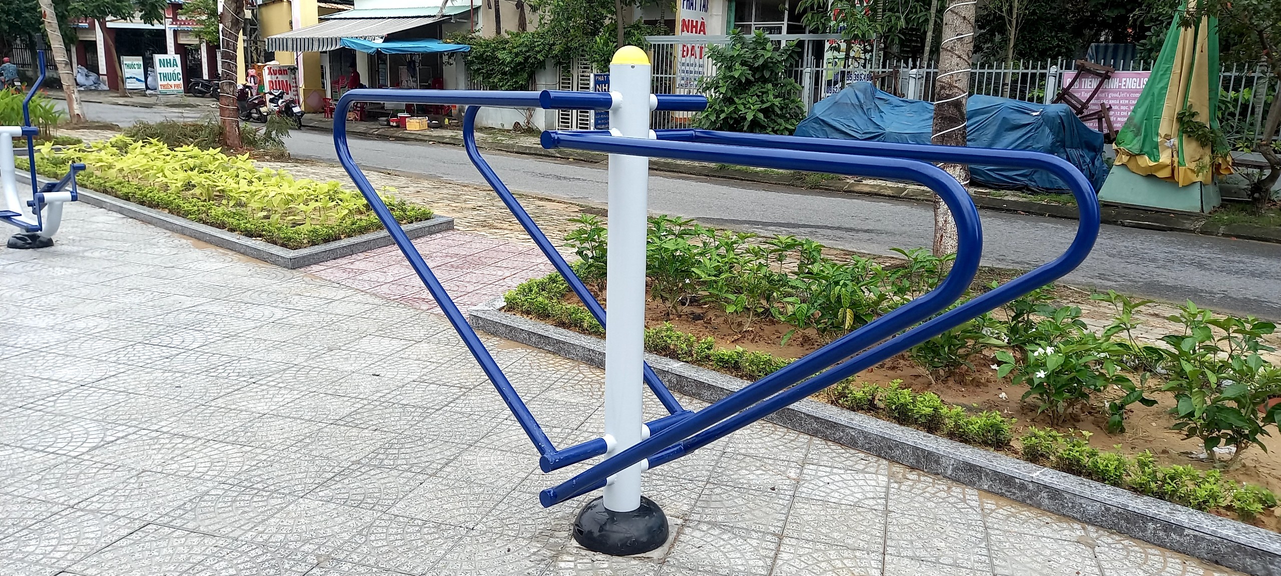 Dụng Cụ Xà Kép Tập Luyện Ngoài Trời