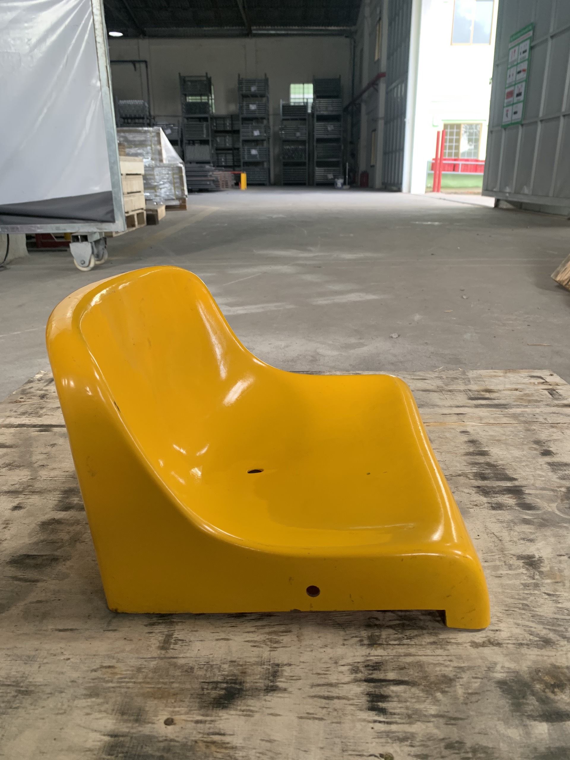 Vai trò thực tiễn của ghế khán đài đối với các dự án