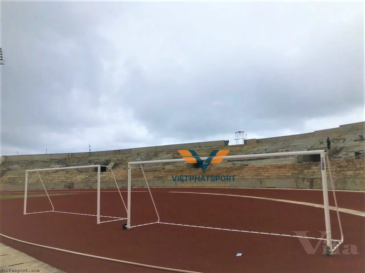 Tổng hợp các dòng khung thành bóng đá sân 11 phổ biến nhất