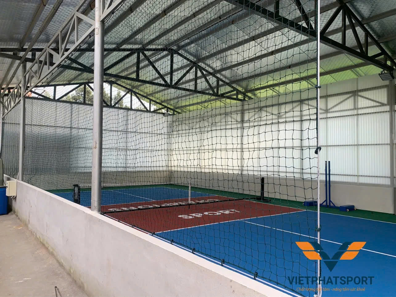 Các dòng lưới rào sân bóng bán chạy nhất thị trường