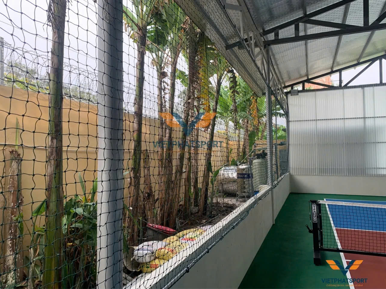 Ưu thế vượt trội khi thi công lưới rào sân bóng siêu bền bỉ tại Cần Thơ